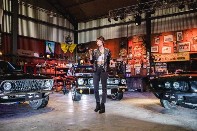 Mikki Lusardi condujo el 4to aniversario de Mustang en Argentina.