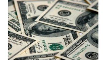 ámbito.com | Por temor a inspecciones, el dólar blue bajó 4 centavos a $ 14,73