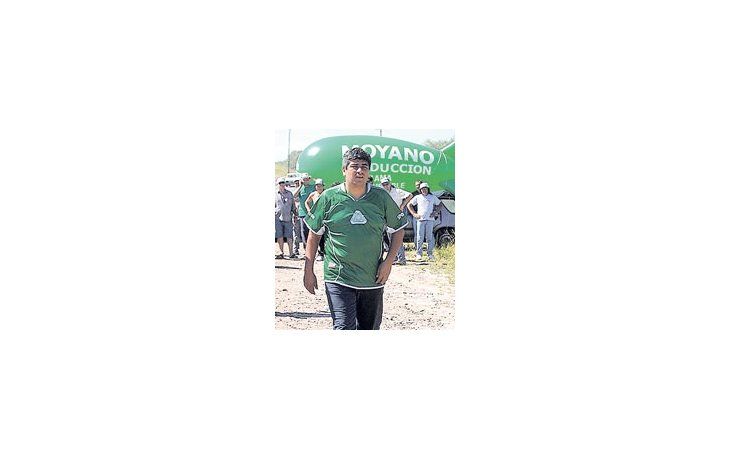 ámbito.com | Pablo Moyano, heredero del imperio de su padre. Los camioneros quebraron la paz estival con un piquete en La Paternal como parte de su tradicional estrategia antiempresa.