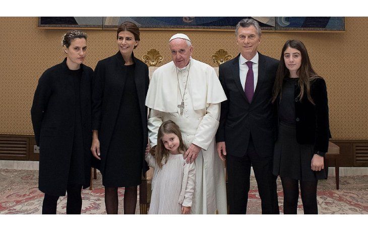 Macri visitó al Papa Francisco junto a su familia en 2016. 