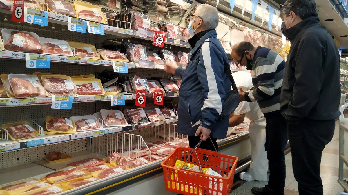 Precios: la carne subió por encima de la inflación y el pollo aumentó el 86% en un año