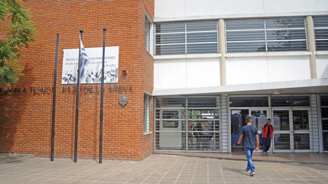 ANEP invertirá 2.800 millones de pesos en construcción y remodelación de centros educativos. (Foto: Gobierno del Uruguay).