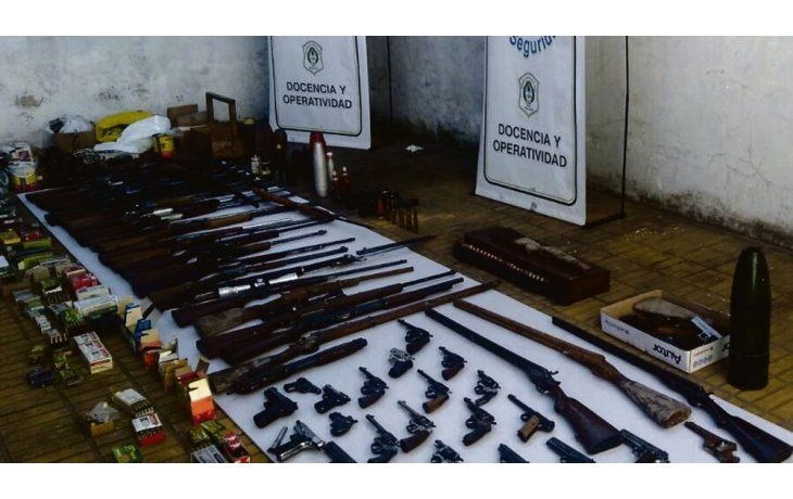 Detienen al “hombre del rifle”