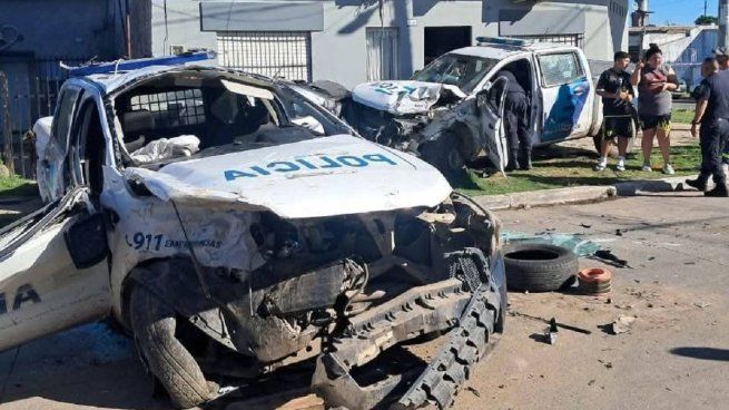 Dos patrulleros protagonizaron un fuerte choque en La Matanza.