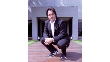 ámbito.com | El ex capitán de Los Pumas, Agustín Pichot, jugará un difícil partido en las oficinas de la Unión Australiana.