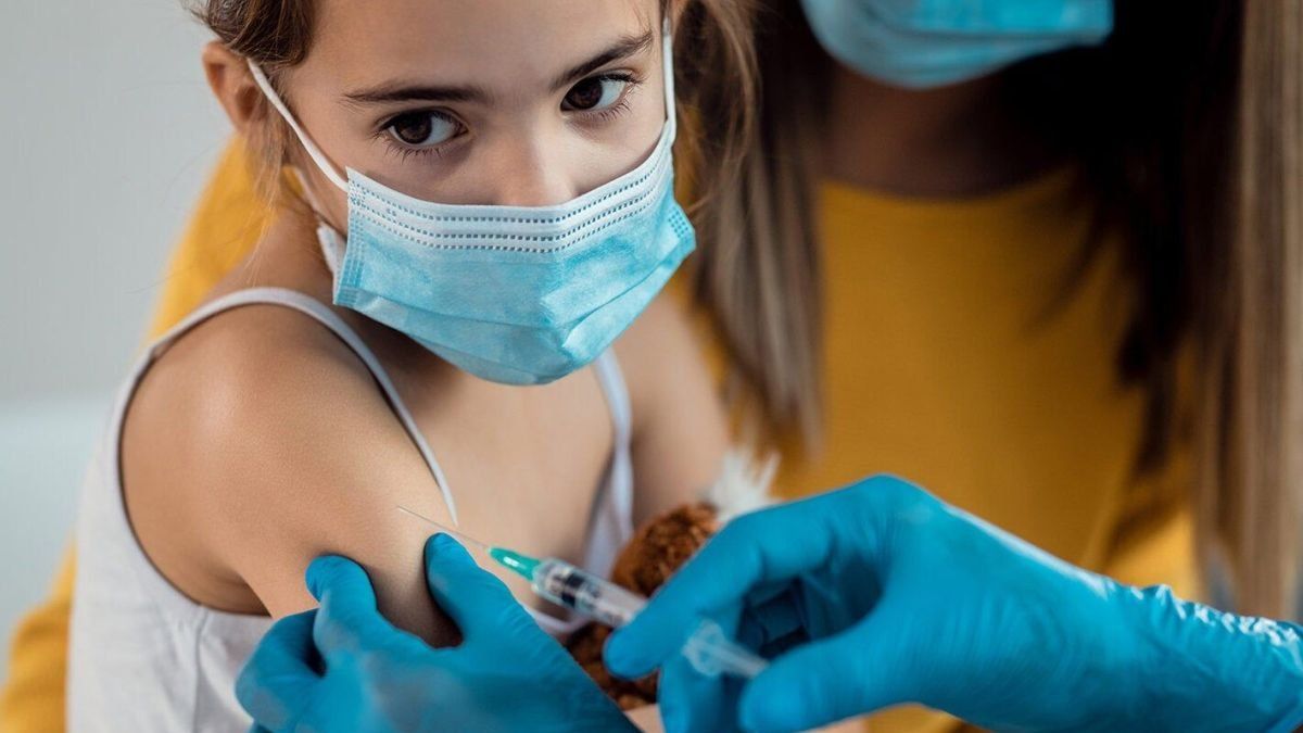 Alarma por aumento de contagios de Covid-19: Provincia pide completar la vacunación