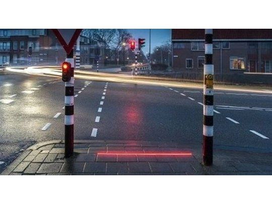 Ciudad de Holanda instala semáforos para adictos al celular