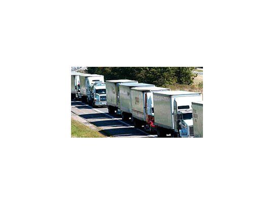 Transportistas bloquearon centros de acopio de cereal