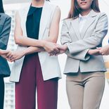 Solo del 6,6% del total de las mujeres trabajadores ocupan espacios de liderazgo. Solo del 6,6% del total de las mujeres trabajadores ocupan espacios de liderazgo.