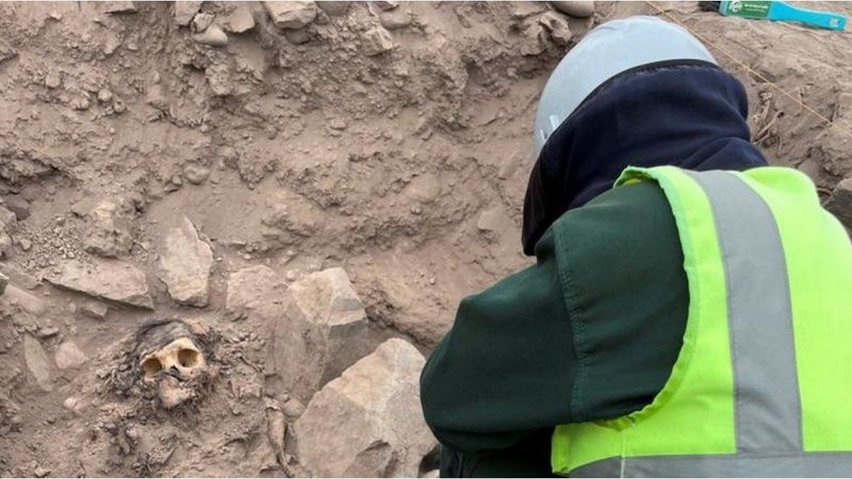 they found a mummy in a garbage can