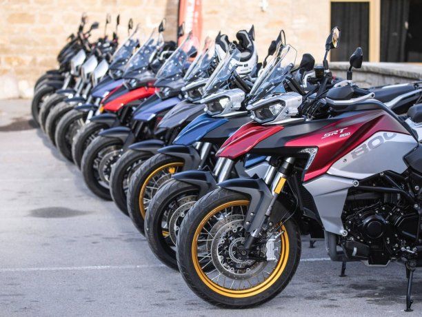 En los primeros siete meses, el segmento de dos ruedas suma 511.986 unidades, frente a 339.359 autos, lo que representa un volumen 33,7% superior.