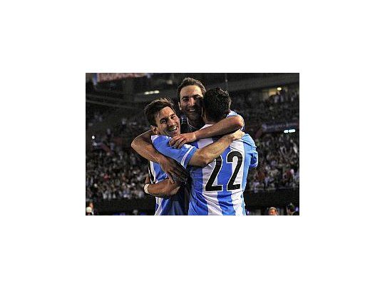 Messi e Higuaín fueron las grandes figuras de la noche.