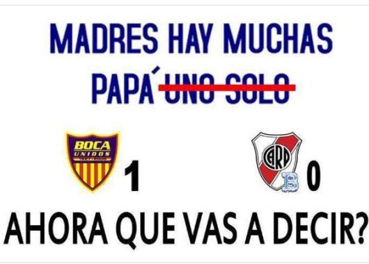 Los afiches que Boca le dedicó a River.