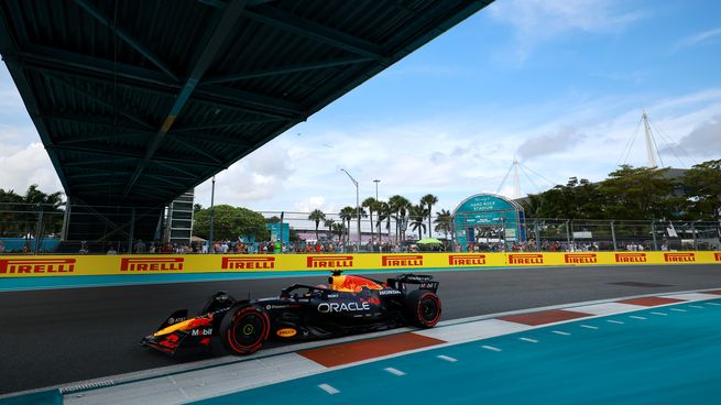 Verstappen logró superar a los McLaren y tiene la pole del GP de Miami.