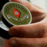 El Mentisan es un producto boliviano utilizado contra resfríos, dolores musculares y cortaduras. El Mentisan es un producto boliviano utilizado contra resfríos, dolores musculares y cortaduras.