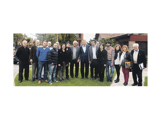 Binner se refugia en aliados FAP