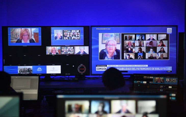 avanzo en senado un proyecto para prevenir los riesgos del uso de internet y redes sociales en menores
