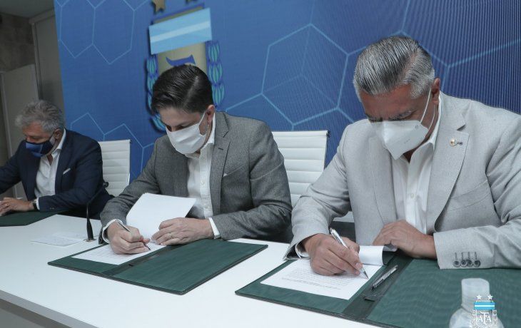 Convenio entre AFA, FAA, Educación y la Secretaría de Deportes.