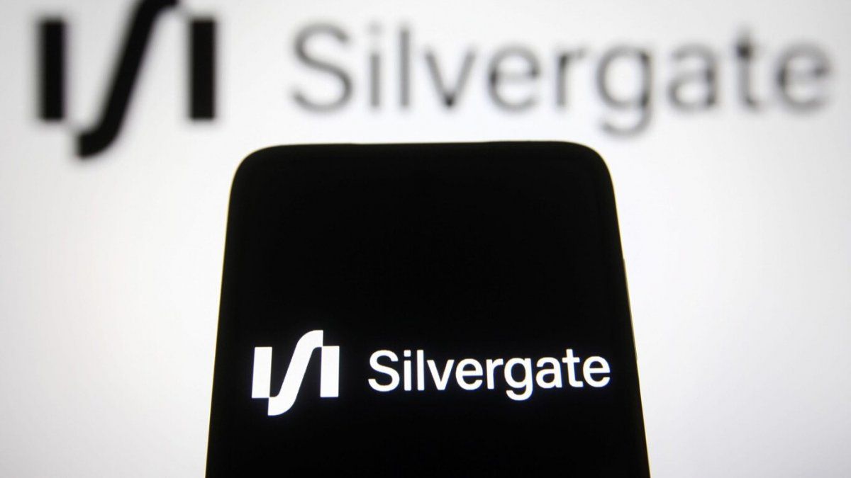 Silvergate files for bankruptcy and shares plunge nearly 30% on Wall Street