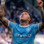 Enzo Fernández convirtió su primer gol con Manchester City en la victoria frente al Sunderland.