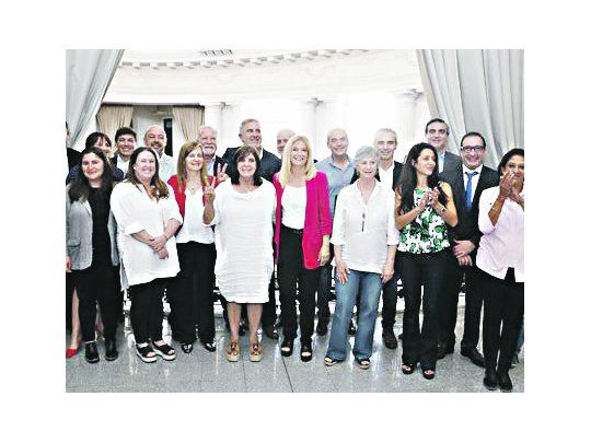 Decisi&oacute;n. Ver&oacute;nica Magario sell&oacute; el acuerdo con los legisladores del Frente de Todos.