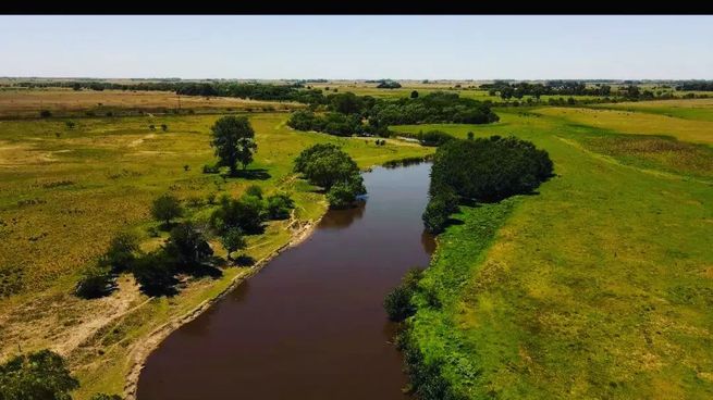 Un lugar campestre, con un arroyo ideal para descansar