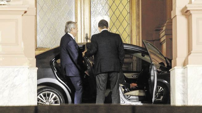 arribo. La acción ayer comenzó en la Residencia de Olivos y luego Alberto Fernández se trasladó a la Casa Rosada. Desde allí se terminaron de decidir los cambios en el Gobierno y se hicieron los anuncios.