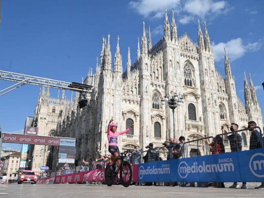 Ciclismo: El Giro de Italia es de Bernal.