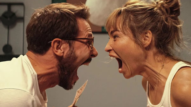 Mátame si te atreves cariño: La comedia sobre un matrimonio millonario se volvió tendencia en Netflix México.&nbsp;