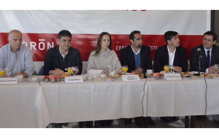 Se reunieron en Morón los intendentes de Cambiemos