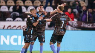 Como pez en el agua. Platense ganó y empieza a alejar los fantasmas que lo acercaban a la lucha por no descender.&nbsp;