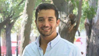 Agustín tiene 27 años y es precandidato a intendente de Lanús por el Frente de Todos.&nbsp;