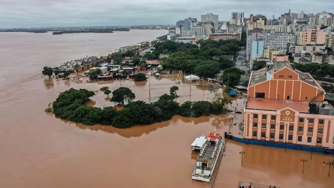 Porto Alegre está bajo el agua debido a uno de las mayores inundaciones de la historia reciente.&nbsp;