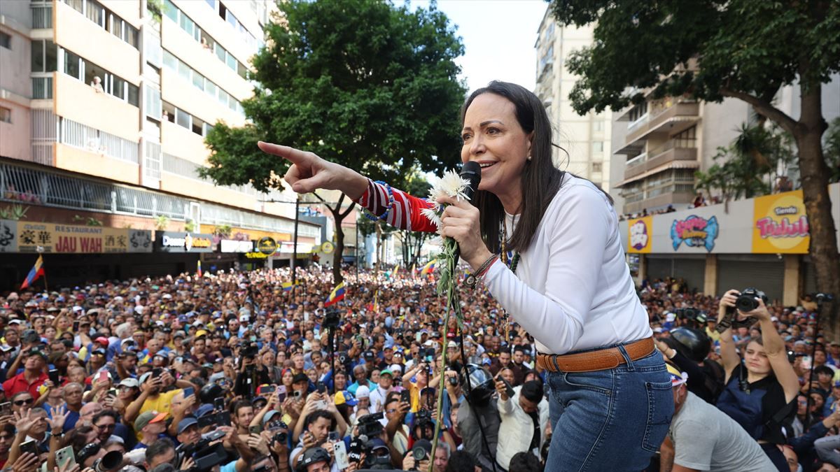 María Corina Machado denounced that they are trying to force her home in Caracas