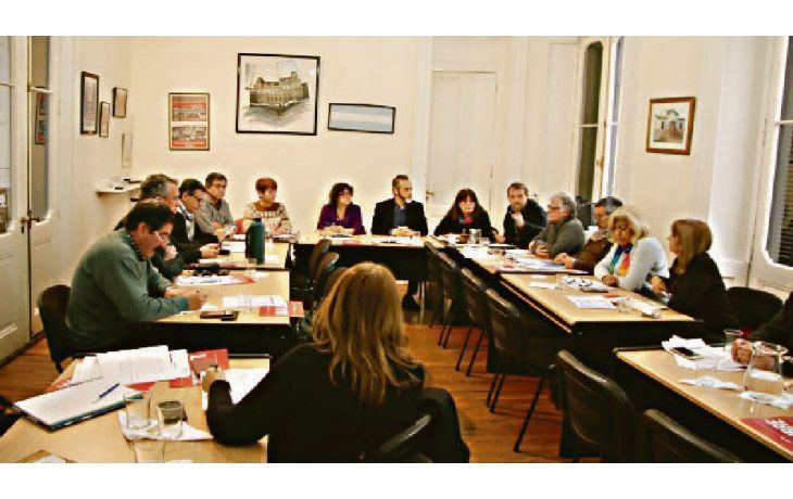estocada. La Junta Ejecutiva de CTERA declaró ayer el estado de alerta y movilización.