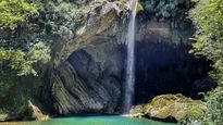 Cascada cercana a Monterrey.