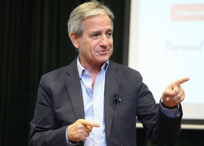 Andrés Ibarra. Ministro de Modernización.
