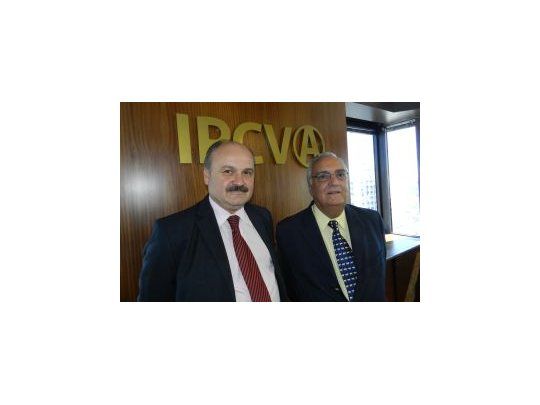 El flamante vicepresidente del IPCVA, Mario Ravettino, y el presidente, Gonzalo Alvarez Maldonado.