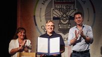 Martín Llaryora anunció obras viales en Deán Funes.