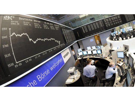 Las bolsas europeas operan en alza tras decisión de la FED de suspender suba de tasas