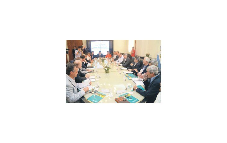 En el Ministerio de Agroindustria estuvieron representantes de las provincias afectadas con funcionarios de la cartera que dirige Buryaile.