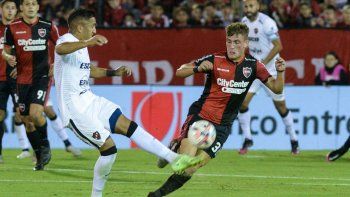 newell´s triunfo 1 a 0 ante patronato