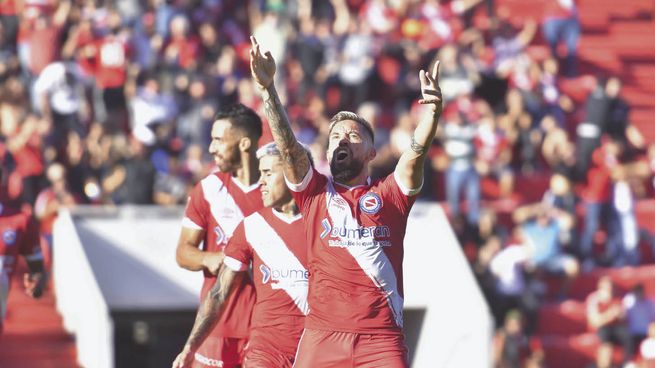 desahogo. El de Miguel Torren tras anotar, de penal, el 1-0. Finalmente sería Kevin Mac Allister, tras convertir el 2-1 definitivo, el autor del gol decisivo para Argentinos.