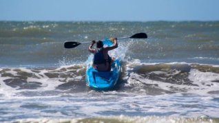 El kayakista se encontraba en peligro en Villa Gesell