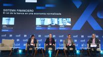Representantes de bancos privados y públicos analizaron el momento de transición que atravieza al sector.