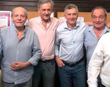 Macri y su equipo de bridge.