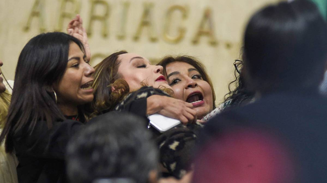 Pelea en el Congreso CDMX: quiénes son todas las diputadas que participaron de la riña y obligaron a suspender la sesión.
