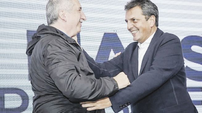 Confianza. El gobernador electo Passalacqua le dio su respaldo a la candidatura de Sergio Massa y resaltó la capacidad del ministro de Economía para construir desde un verdadero federalismo.