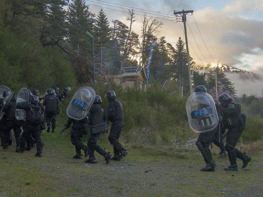 El Parlamento Mapuche de Río Negro repudió el desalojo en Villa Mascardi.