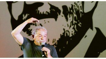 ámbito.com | Batallas finales. Lula da Silva sigue recorriendo Brasil como candidato presidencial, pero el poder judicial le cierra el paso.
